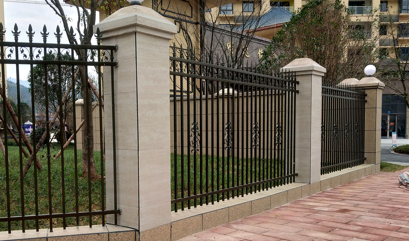 貴州凱里暢達(dá)國(guó)際廣場(chǎng)（洞石、花崗巖）